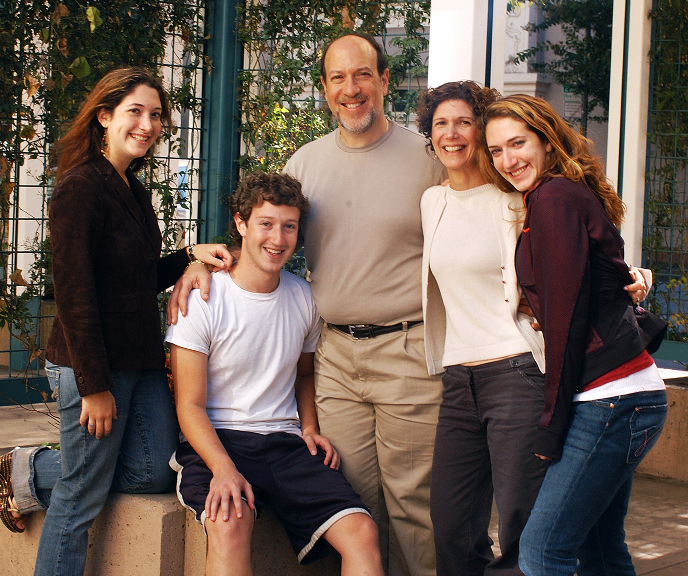 With his parents, Edward and Karen, and his sisters Randi, left, and Arielle, 2005